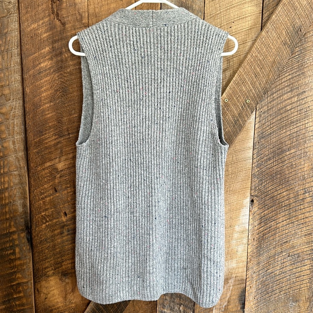 Talbots Womens cable knit sweater vest, size medium - Picture 4 of 4